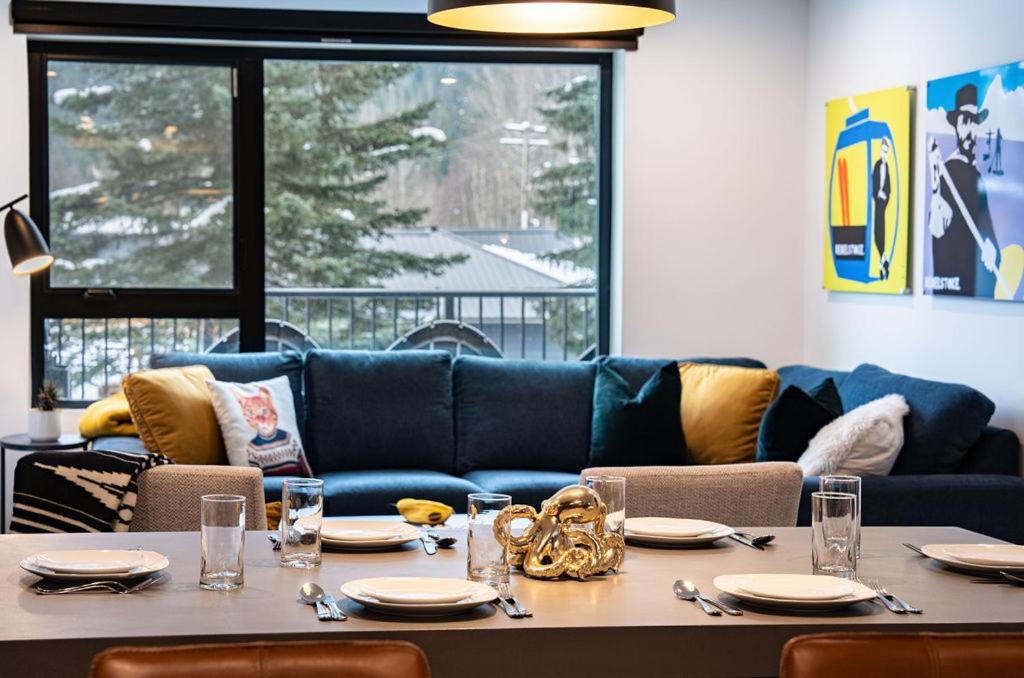 Ferienwohnung Revel In The Stoke By Revelstoke Vacations Exterior foto