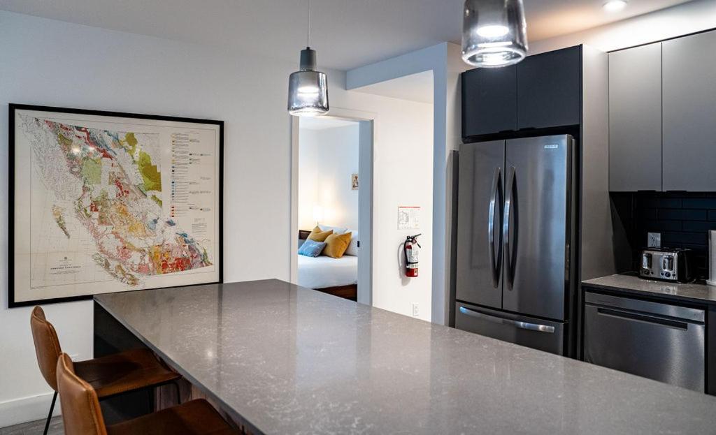 Ferienwohnung Revel In The Stoke By Revelstoke Vacations Exterior foto
